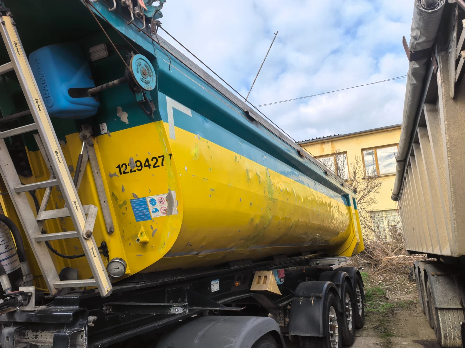 ����������� Schwarzmuller | Mobile.bg � ����������� 3