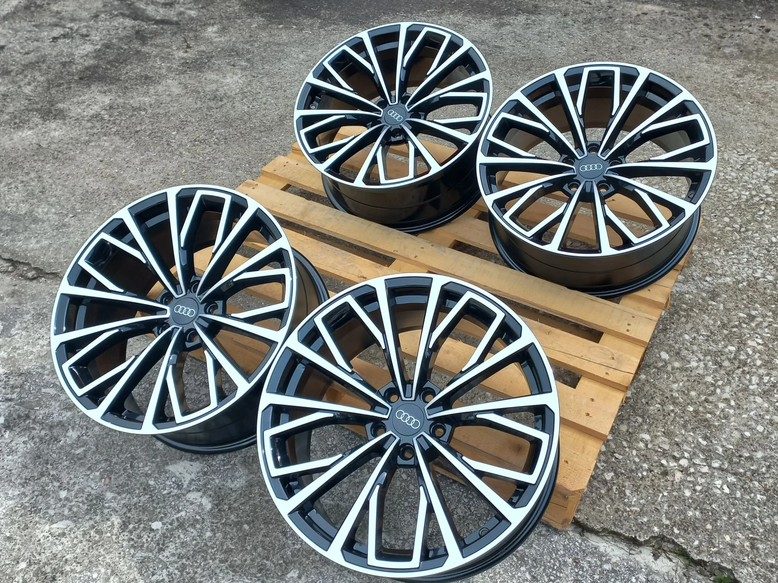 ������ �� Audi | Mobile.bg � ����������� 14