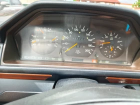 Mercedes-Benz 124 250D, снимка 11