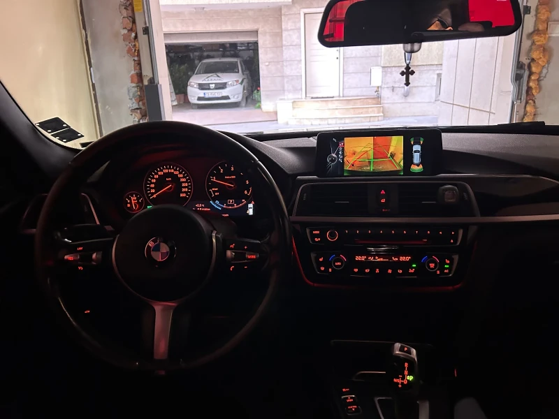 BMW 320 FACELIFT-LED-HARMAN KARDON-NAV, снимка 16 - Автомобили и джипове - 48106118