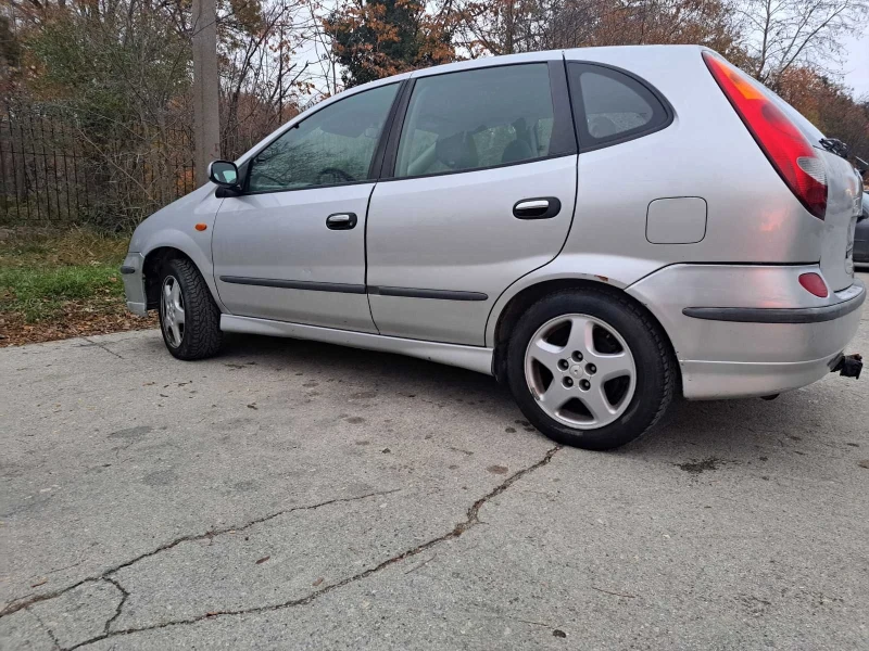 Nissan Almera tino, снимка 5 - Автомобили и джипове - 48117375