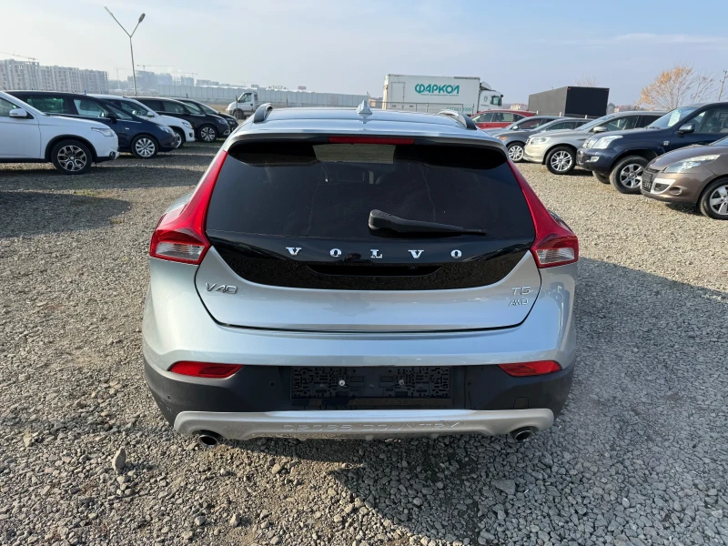 Volvo V40 Cross Country 2.5 АWD T5 , снимка 5 - Автомобили и джипове - 48151356