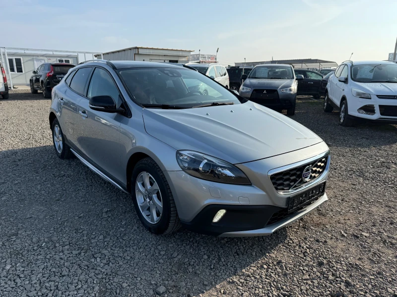 Volvo V40 Cross Country 2.5 АWD T5 , снимка 2 - Автомобили и джипове - 48151356