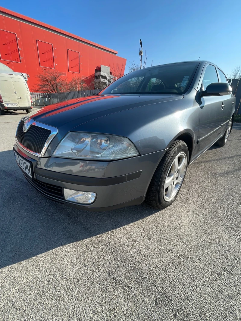 Skoda Octavia 2.0TDI, снимка 2 - Автомобили и джипове - 48704941