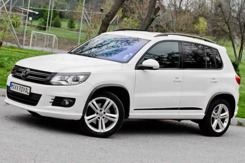 VW Tiguan R-Line 2.0TDI Автомат, снимка 3 - Автомобили и джипове - 51905370