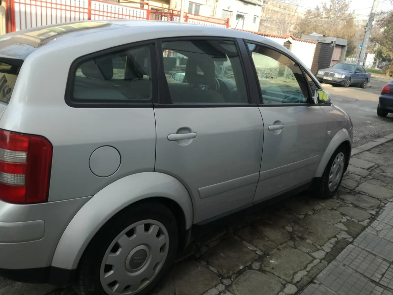 Audi A2 Комби, снимка 3 - Автомобили и джипове - 52658668