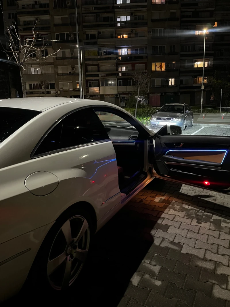 Mercedes-Benz E 350 AMG OPTIC TOBACCO EDITION, снимка 4 - Автомобили и джипове - 52697962