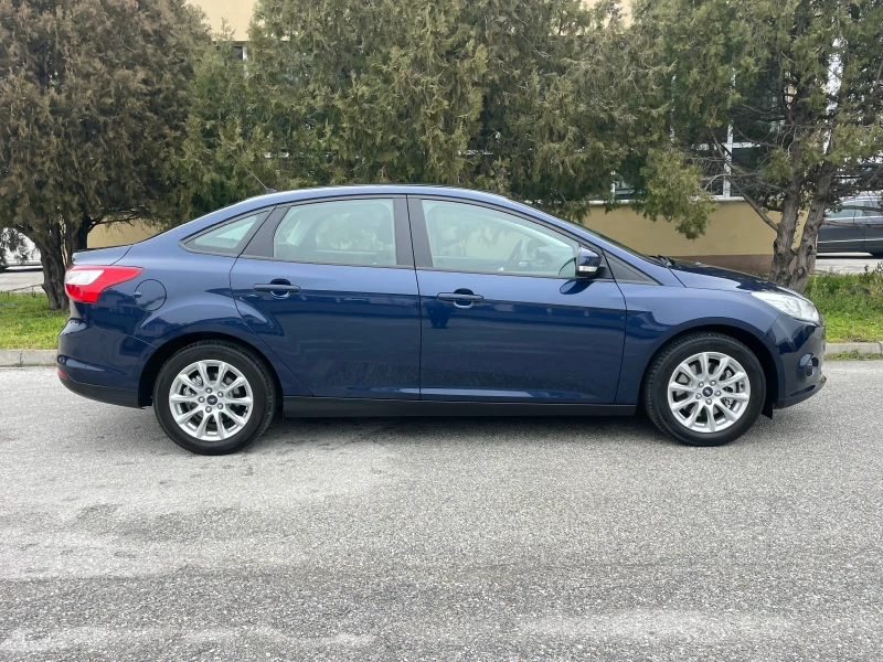 Ford Focus 1.6i 125к.с. GHIA ГЕРМАНИЯ, снимка 8 - Автомобили и джипове - 53208166