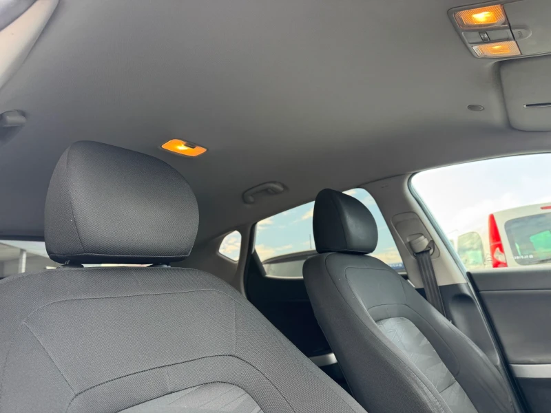 Kia Ceed 1.6 CRDi / 6 ск / Euro 6B, снимка 9 - Автомобили и джипове - 53294744