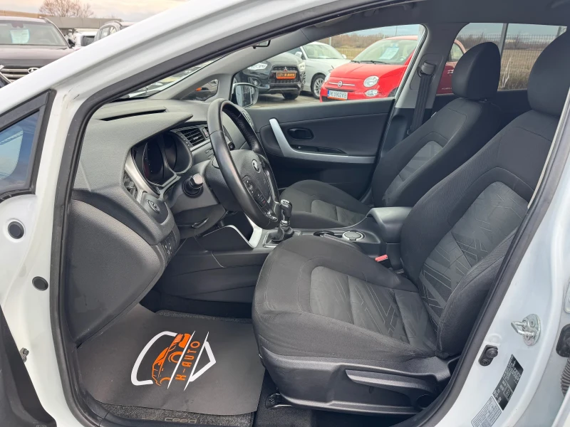 Kia Ceed 1.6 CRDi / 6 ск / Euro 6B, снимка 5 - Автомобили и джипове - 53294744