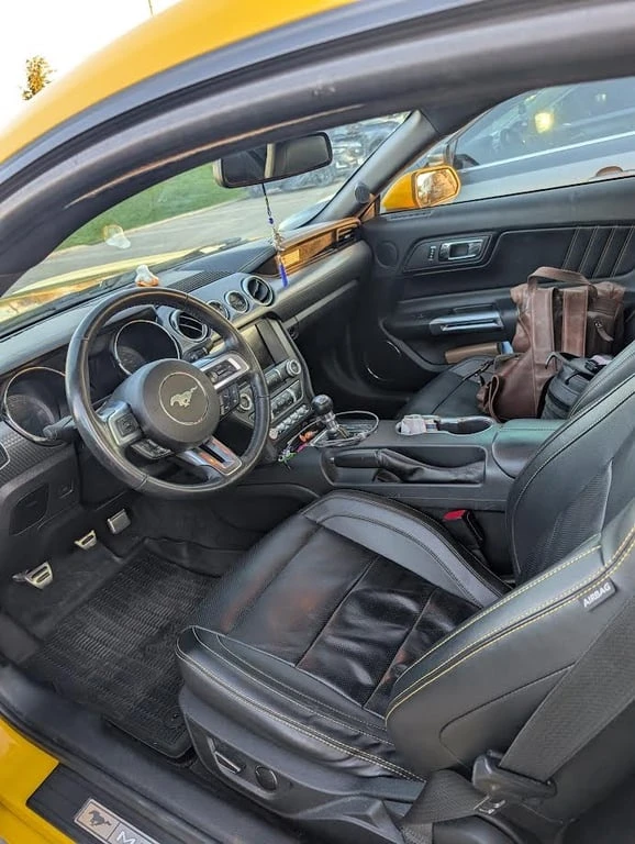 Ford Mustang * EcoBoost Premium * CARFAX * БЕЗ ПЪРВОНАЧАЛНА ВНО - изображение 4