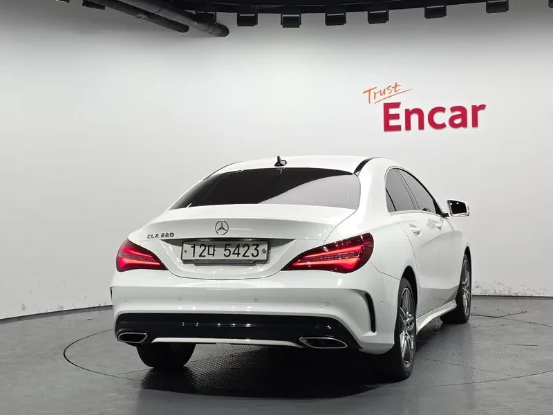 Mercedes-Benz CLA, снимка 4 - Автомобили и джипове - 54288284