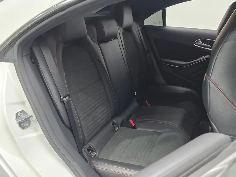 Mercedes-Benz CLA, снимка 12 - Автомобили и джипове - 54288284