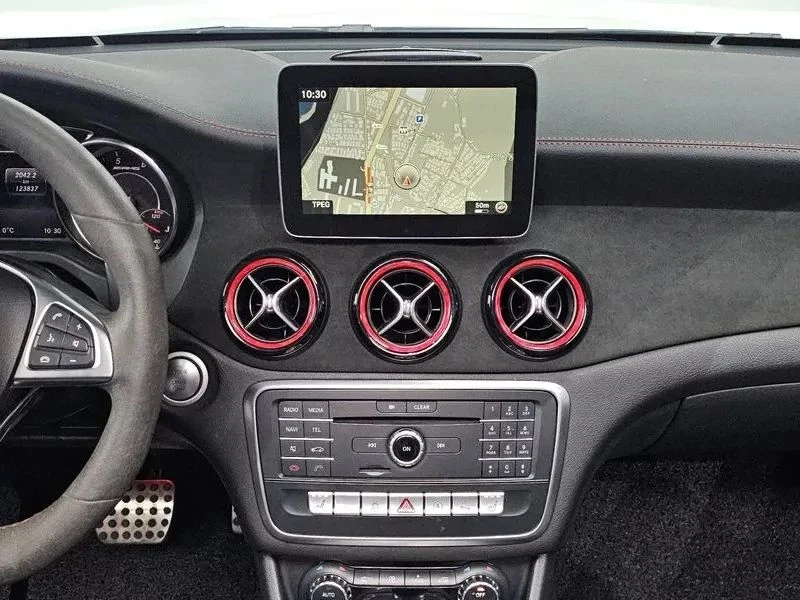 Mercedes-Benz CLA 45 AMG, снимка 15 - Автомобили и джипове - 56690456