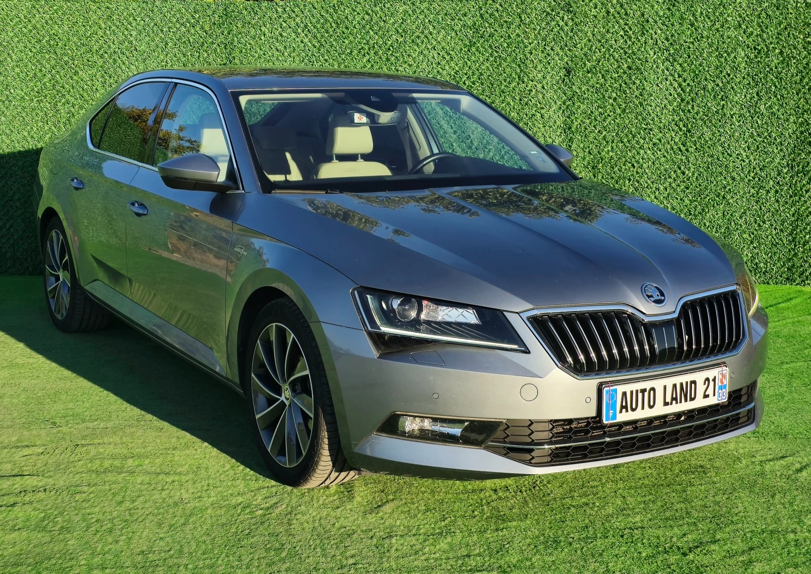 Skoda Superb 2.0tdi* 4x4* 190кс* Laurin&Klement - изображение 3