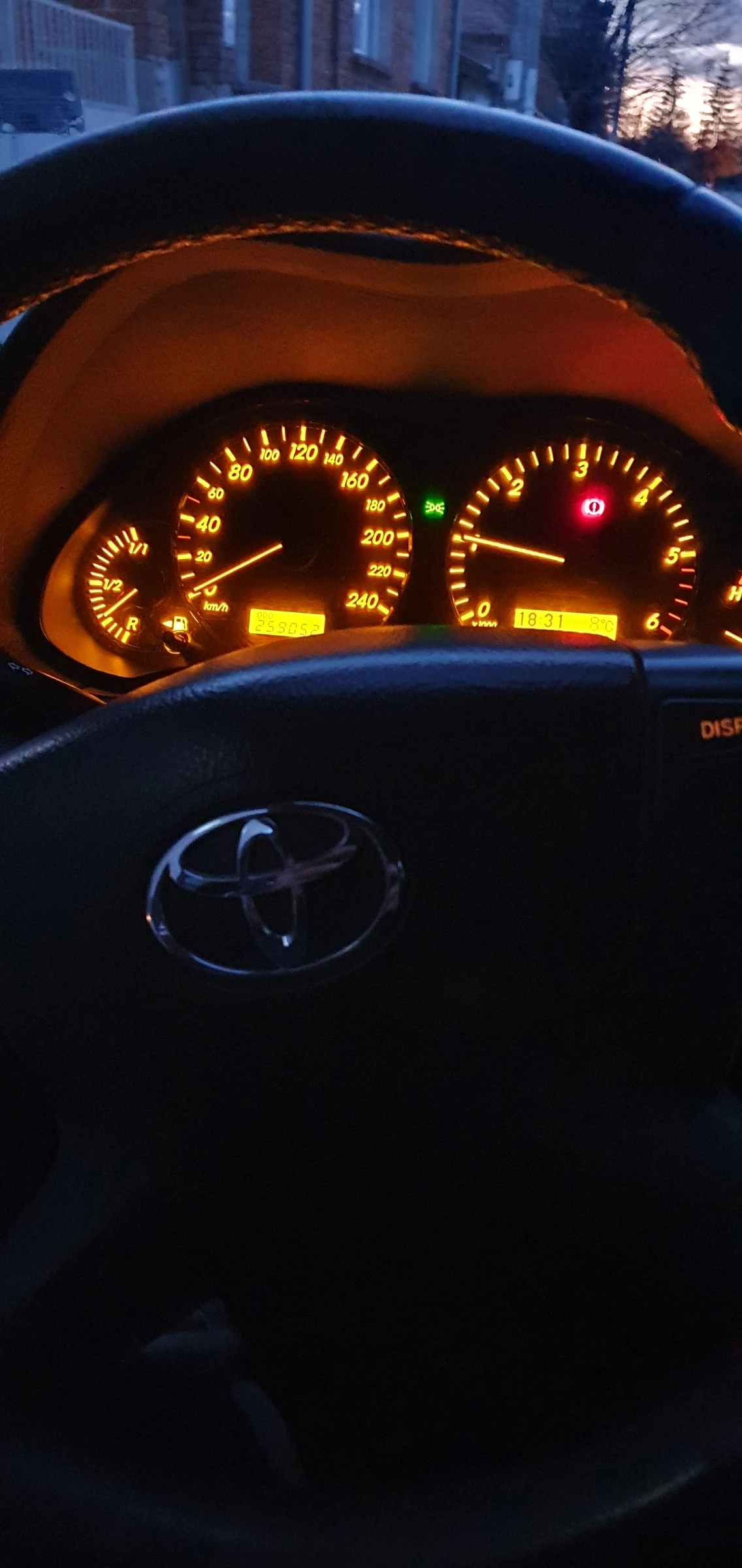 Toyota Avensis 2.0 D4D 126k.c - изображение 10