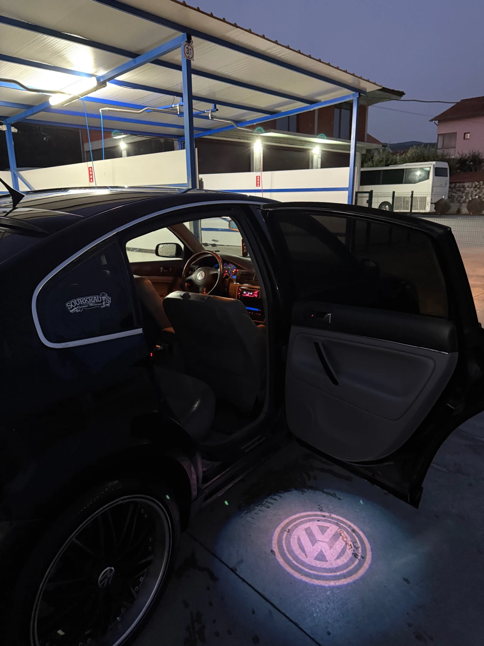VW Passat  - изображение 7