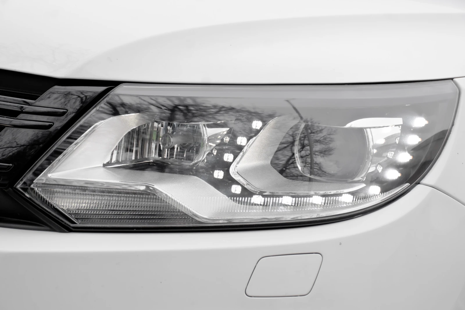 VW Tiguan R-Line 2.0TDI Автомат | Mobile.bg — изображение 15