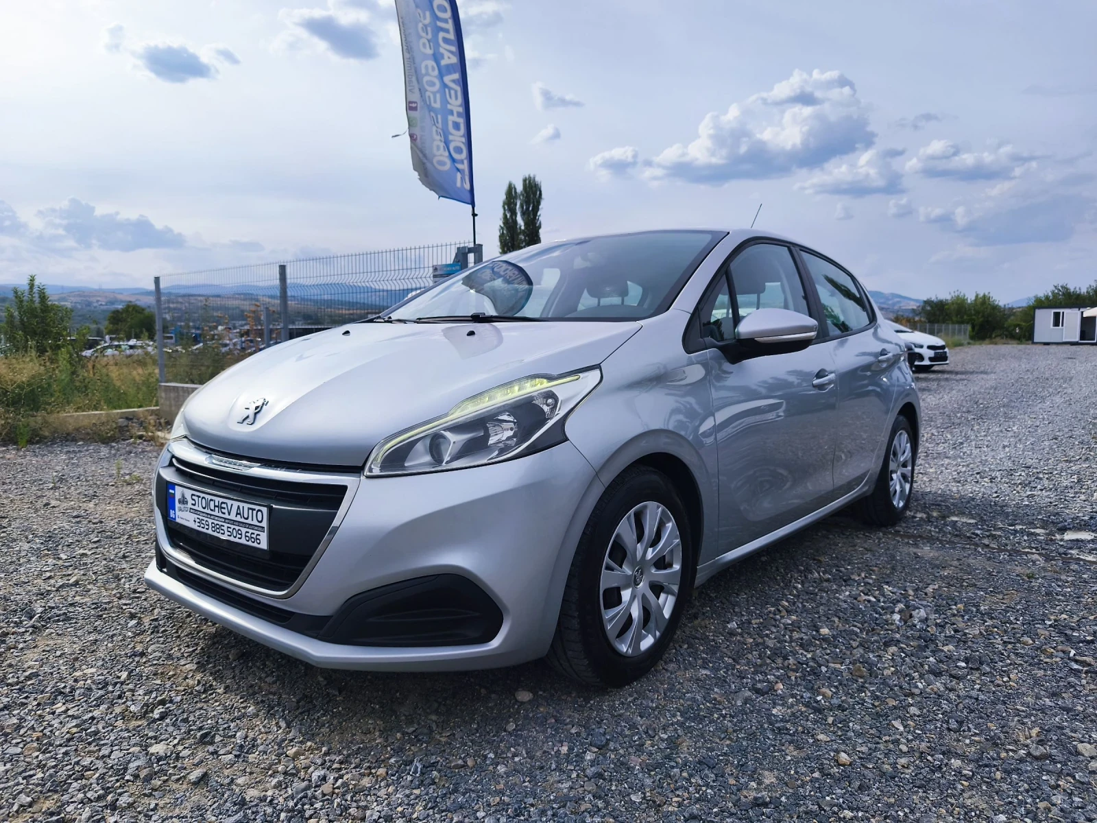 Peugeot 208  - изображение 2