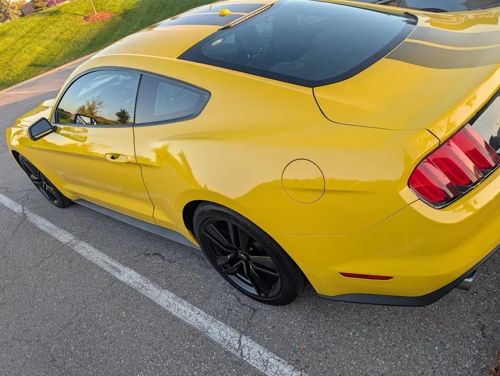 Ford Mustang * EcoBoost Premium * CARFAX * БЕЗ ПЪРВОНАЧАЛНА ВНО - изображение 2