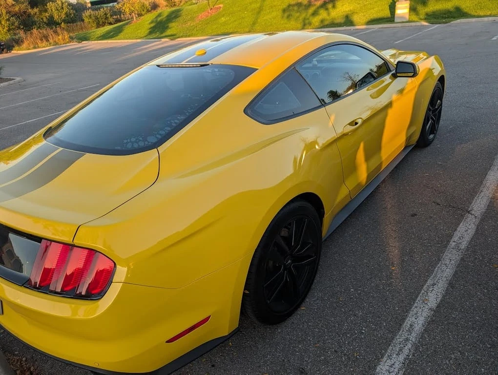 Ford Mustang * EcoBoost Premium * CARFAX * БЕЗ ПЪРВОНАЧАЛНА ВНО - изображение 3