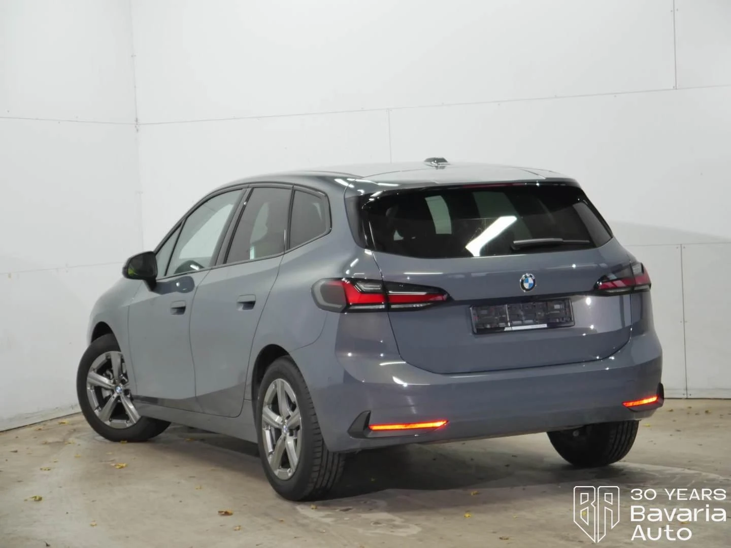 BMW 216 i Active Tourer Steptronic - изображение 2