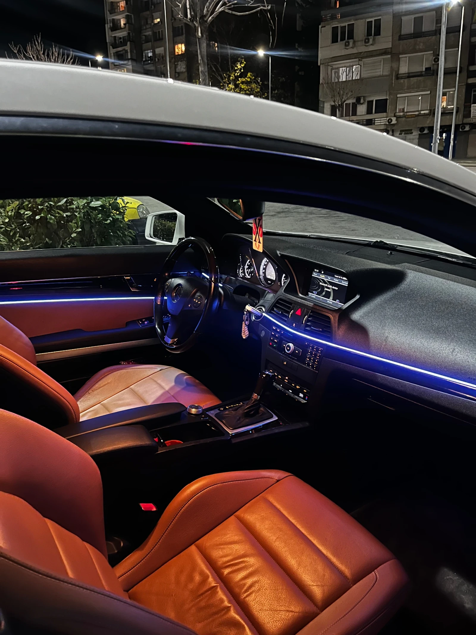 Mercedes-Benz E 350 AMG OPTIC TOBACCO EDITION - изображение 5