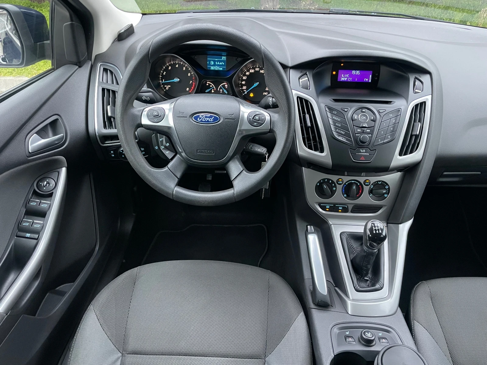 Ford Focus 1.6i 125�.�. GHIA �������� | Mobile.bg � ����������� 11