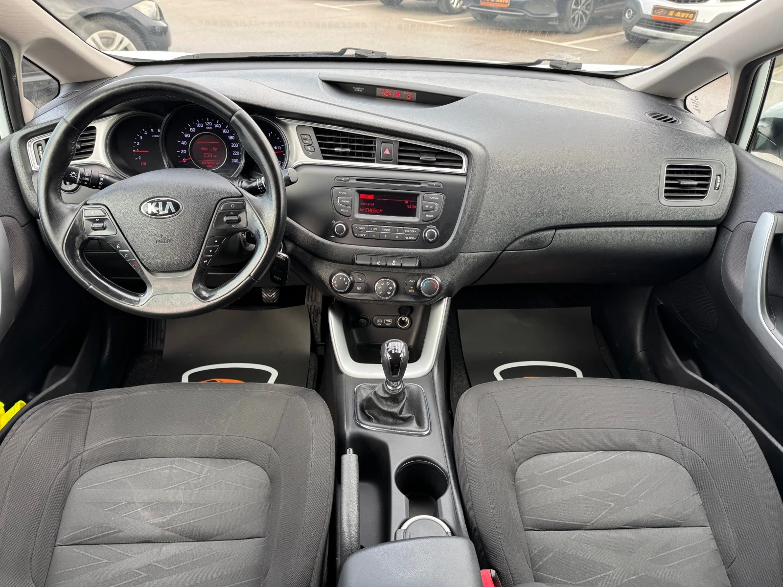 Kia Ceed 1.6 CRDi / 6 ск / Euro 6B - изображение 7