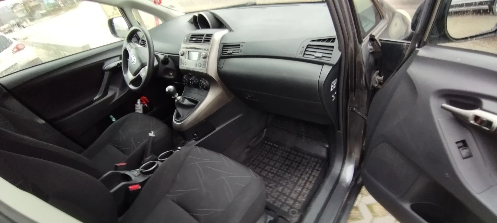 Toyota Verso  - изображение 7