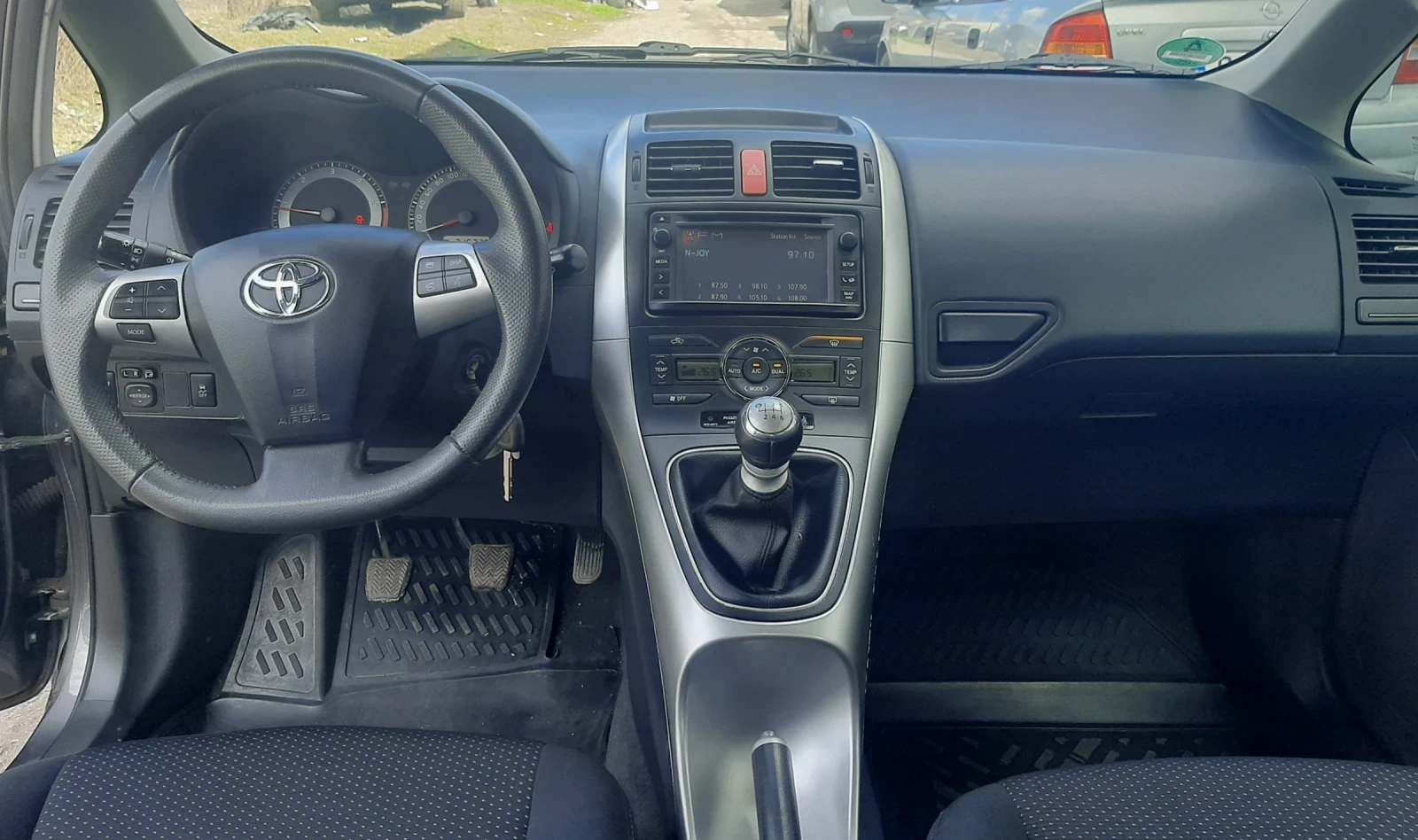 Toyota Auris 1.4 D-4D 90 к.с.FACELIFT* NAVI* KAMERA - изображение 10