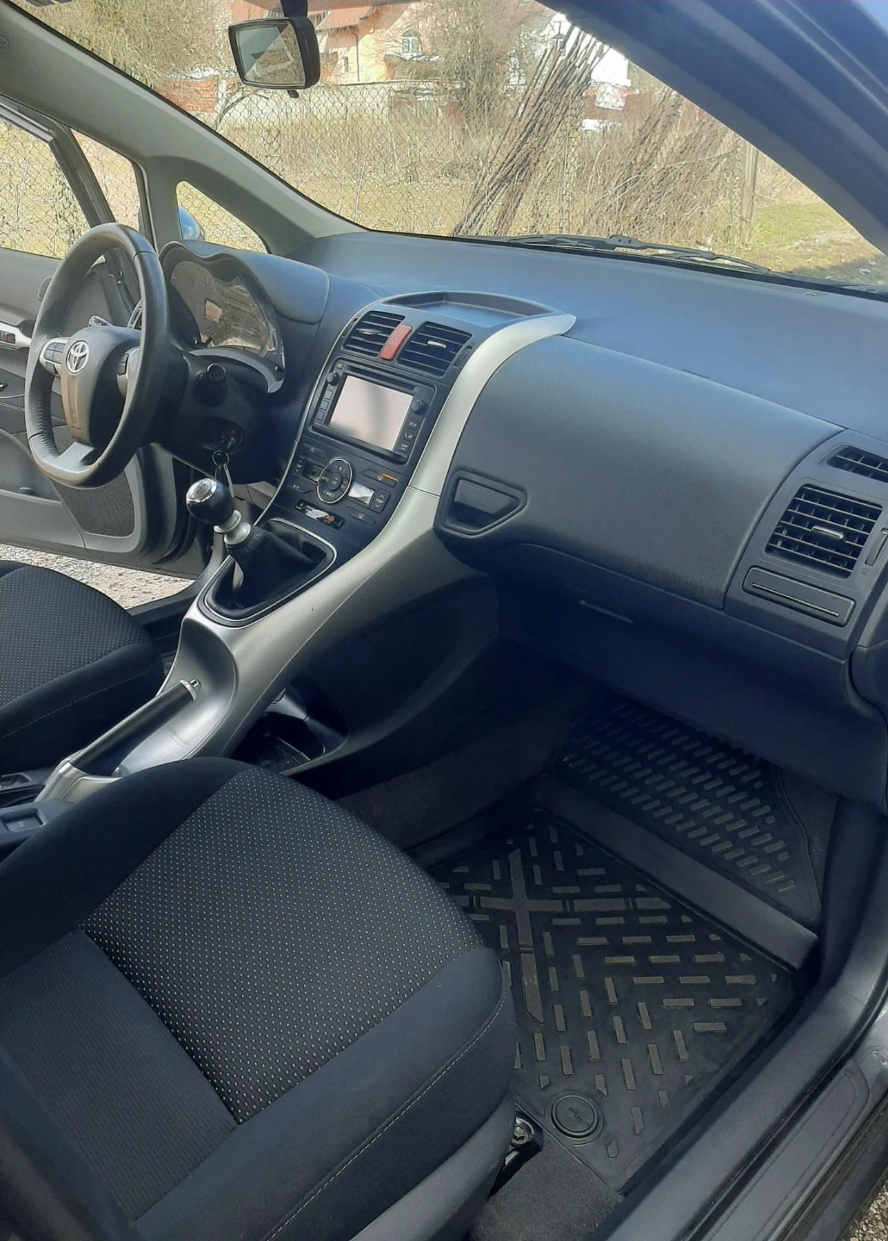 Toyota Auris 1.4 D-4D 90 к.с.FACELIFT* NAVI* KAMERA - изображение 9