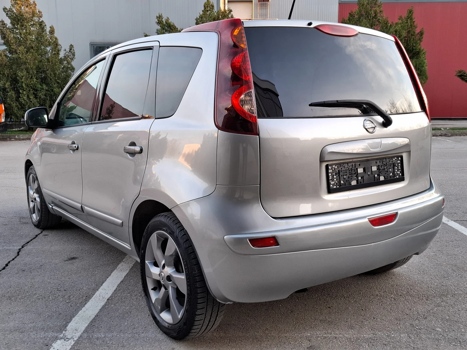 Nissan Note 1.5dCi 90hp * КЛИМАТИК * EURO 5 * ЛИЗИНГ * , снимка 7 - Автомобили и джипове - 53803257