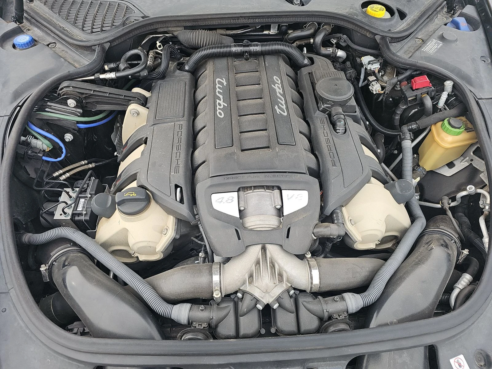 Porsche Panamera TURBO* FACELIFT* PDK* BURMESTER* LANE* ASSIST* , снимка 16 - Автомобили и джипове - 53916278