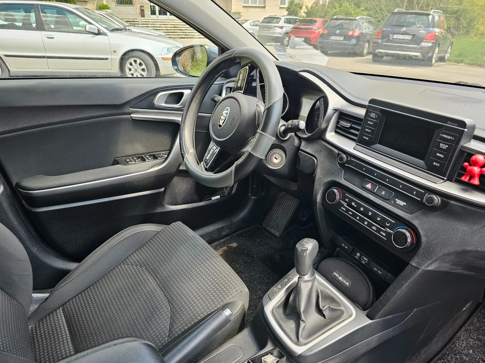 Kia Ceed, снимка 6 - Автомобили и джипове - 54236213