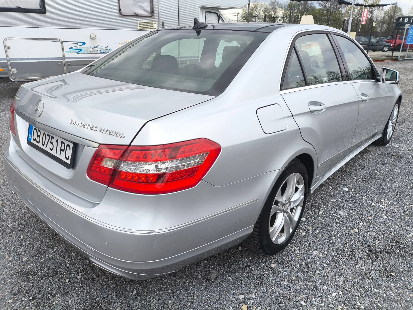 Mercedes-Benz E 300, снимка 3 - Автомобили и джипове - 54295930