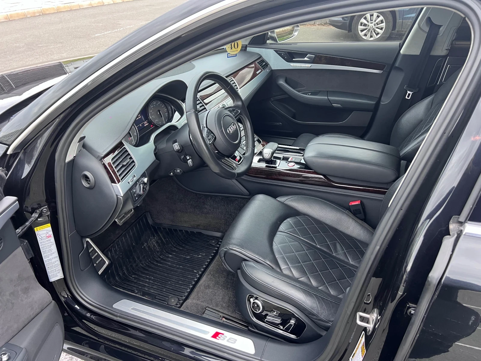 Audi S8 700hp* Downpipes* Масаж* Обдухване, снимка 7 - Автомобили и джипове - 54528764