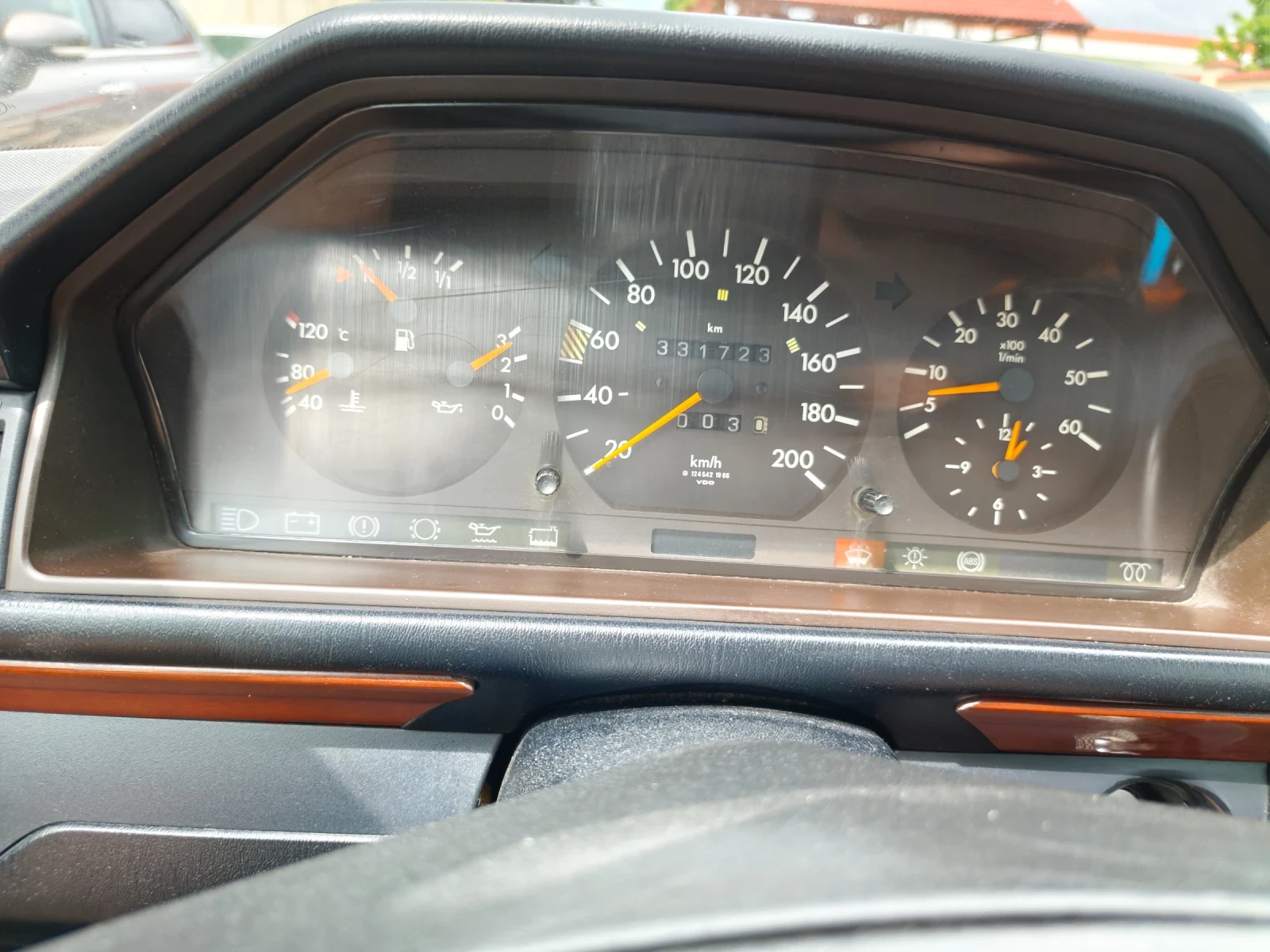 Mercedes-Benz 124 250D, снимка 11 - Автомобили и джипове - 54651912