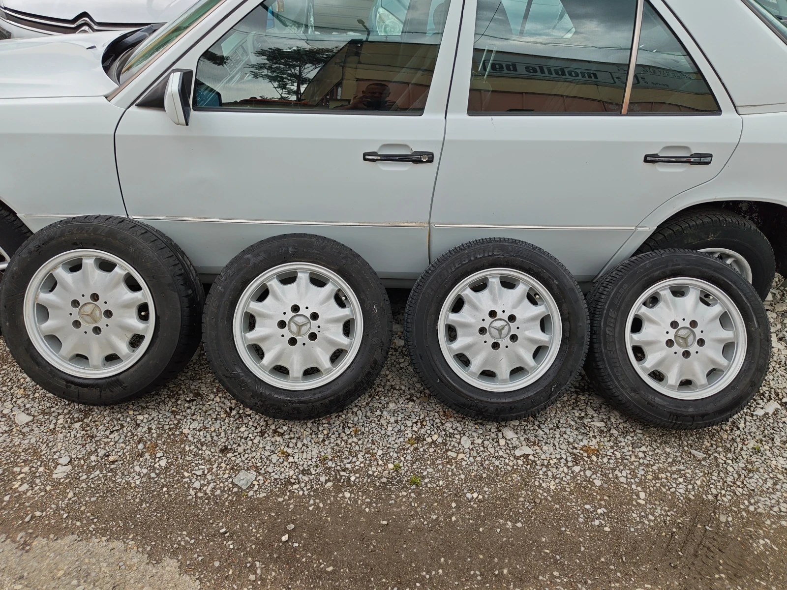 Mercedes-Benz 124 250D, снимка 13 - Автомобили и джипове - 54651912