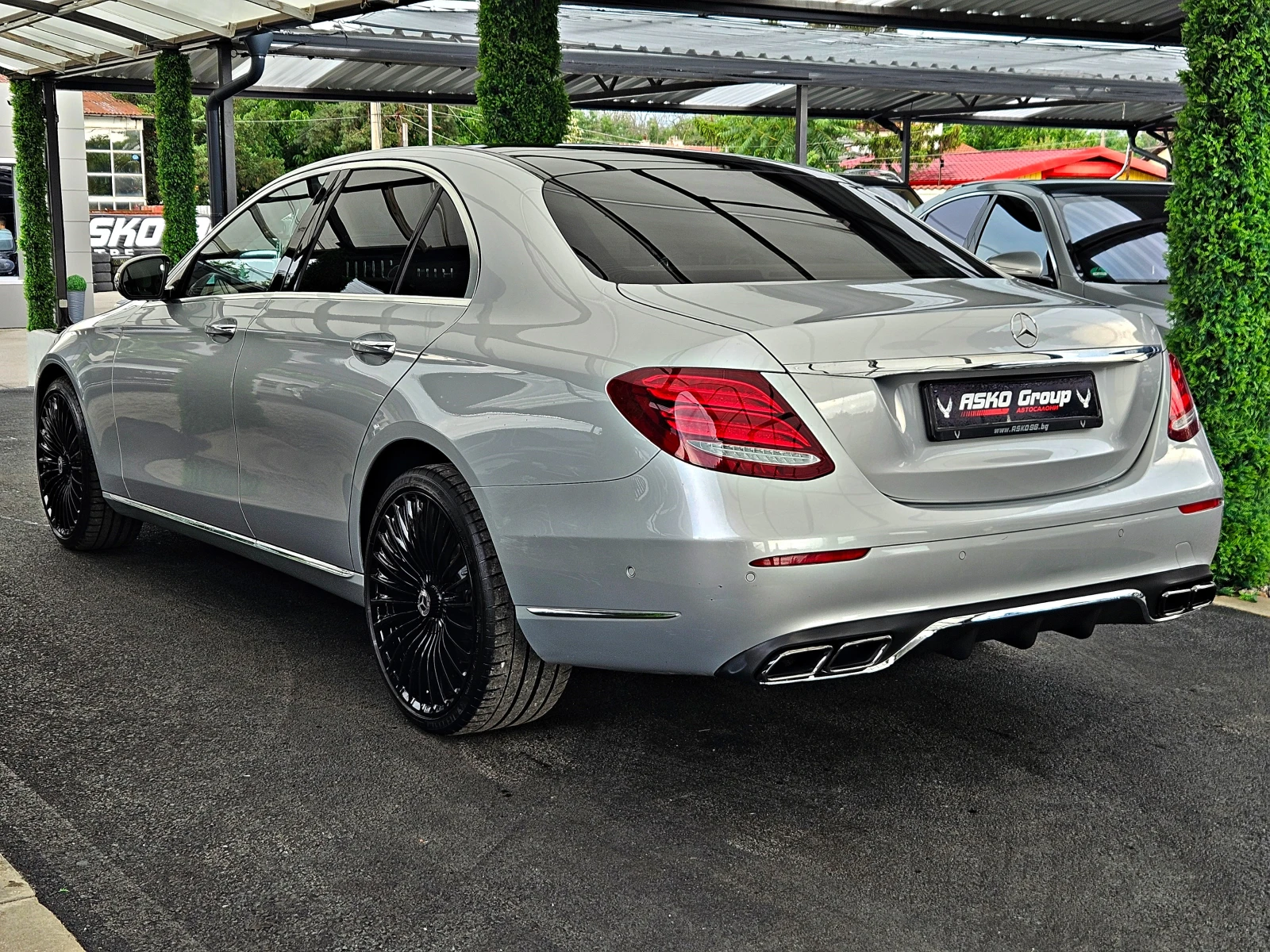 Mercedes-Benz E 350 AMG/DESIGNO SPECIAL/DIGITAL/360CAM/PANO/ПОДГРЕВ/LI, снимка 7 - Автомобили и джипове - 55123364