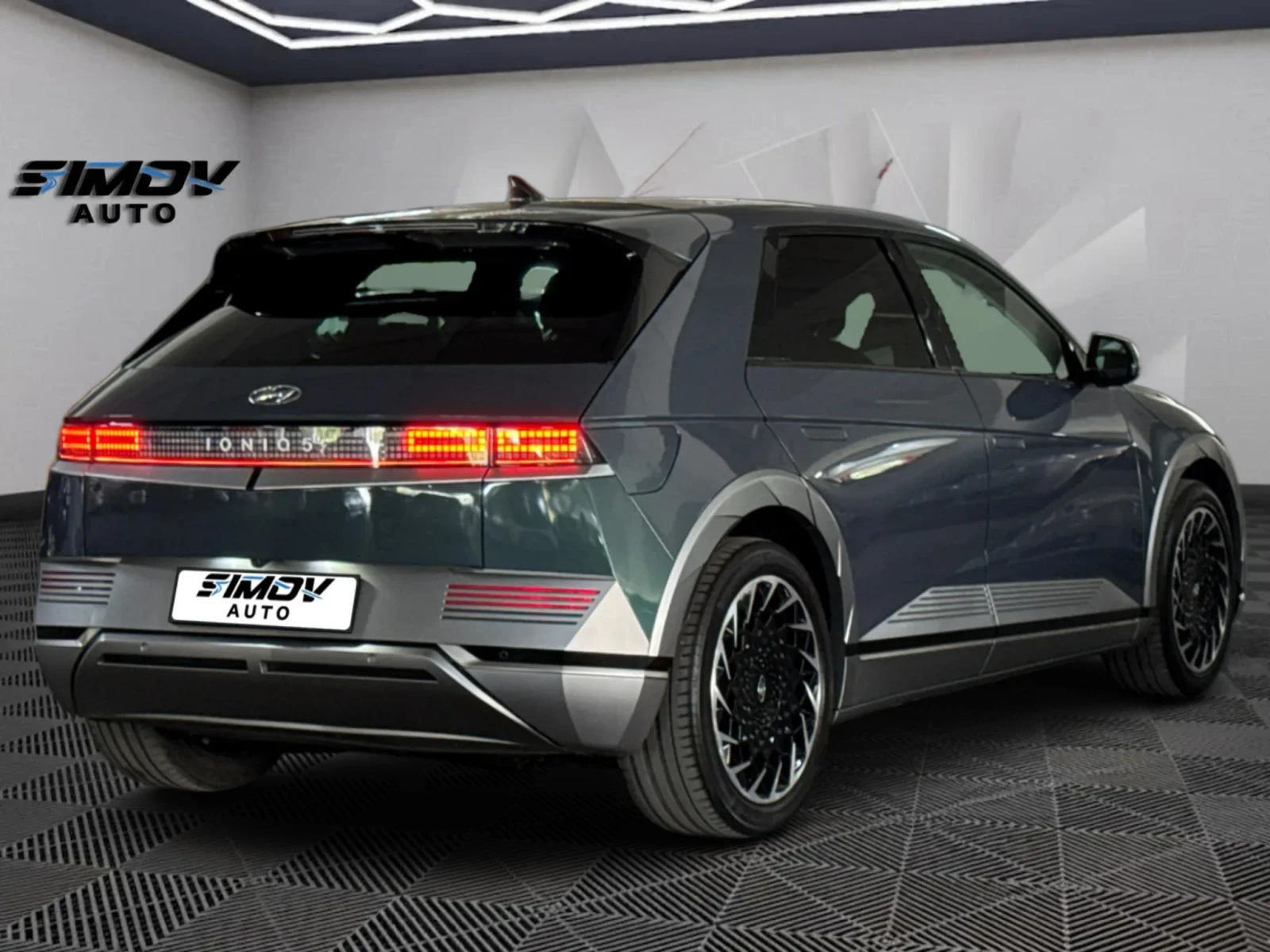 Hyundai Ioniq 5 72.6KWH 218КС. ПАНОРАМА КОЖА ОБДУХВАНЕ ПОДГРЕВ КАМ, снимка 2 - Автомобили и джипове - 55655396