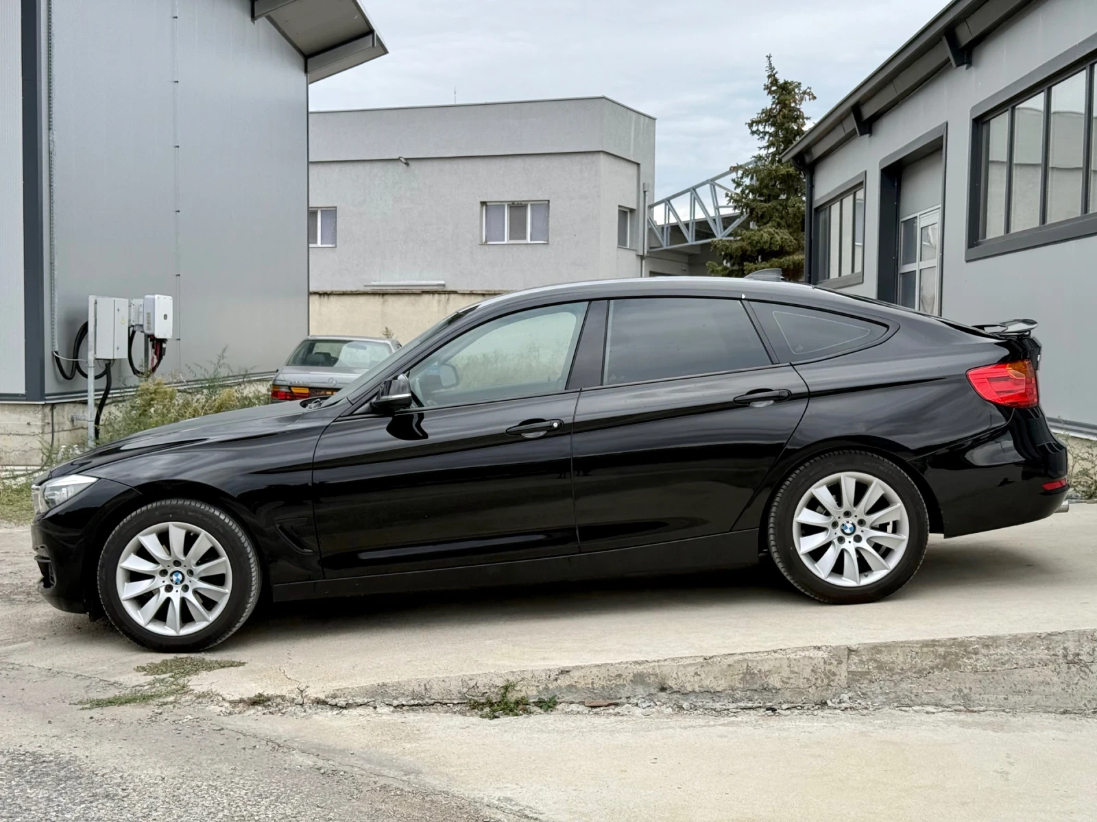 BMW 320 BMW 320 GT, снимка 8 - Автомобили и джипове - 55986965