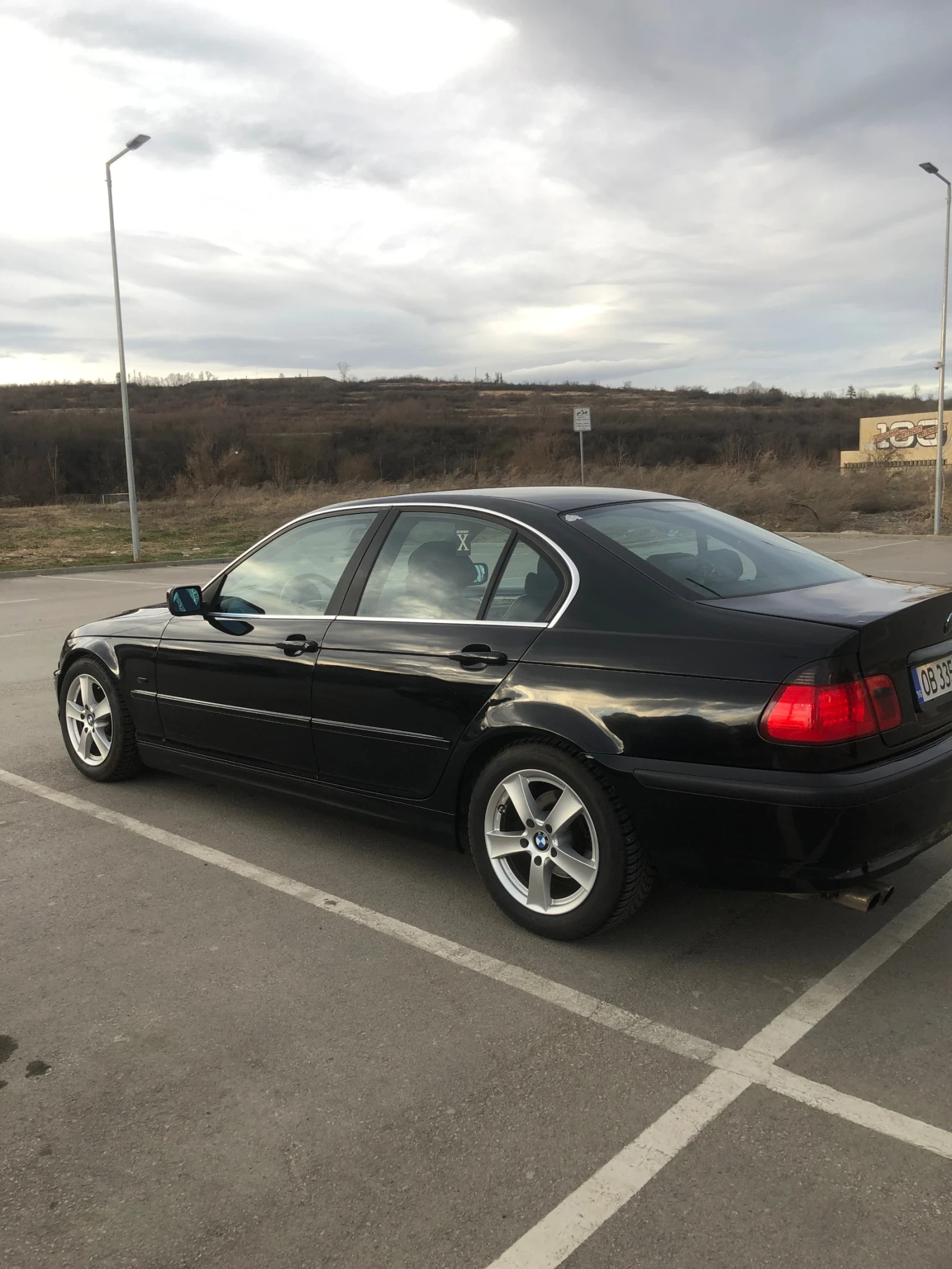 BMW 320, снимка 15 - Автомобили и джипове - 56501908