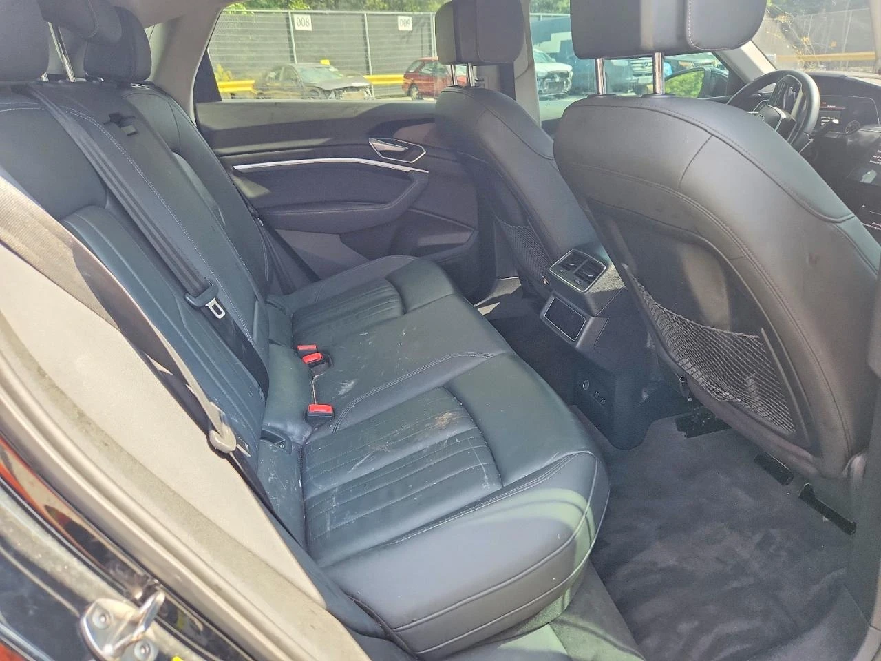 Audi E-Tron Sportback Premium, снимка 11 - Автомобили и джипове - 56618857