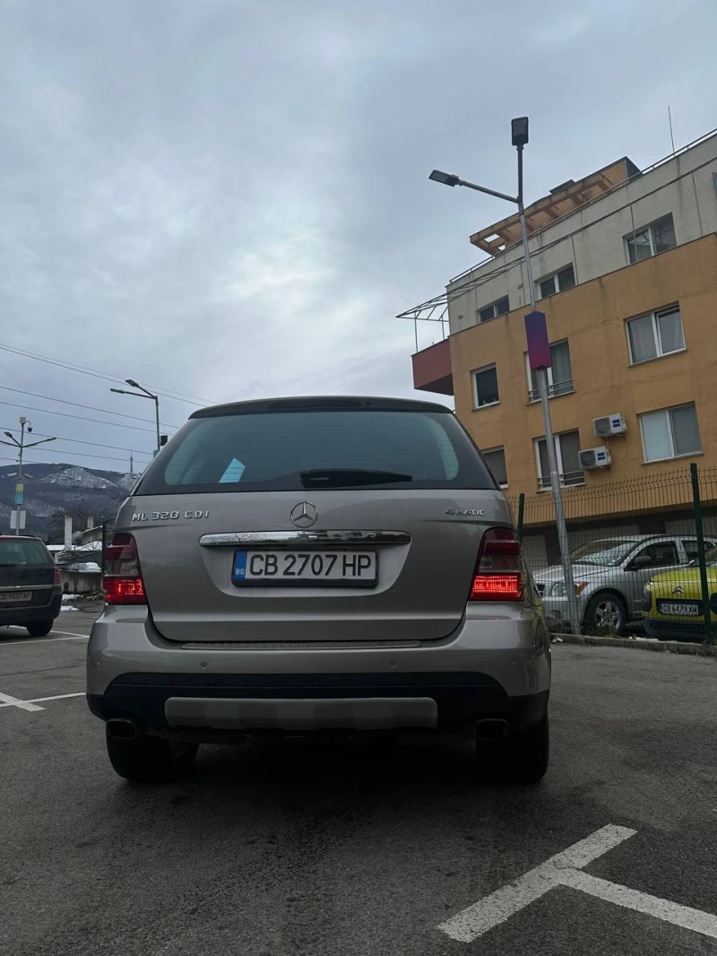 Mercedes-Benz ML 320, снимка 2 - Автомобили и джипове - 48561355