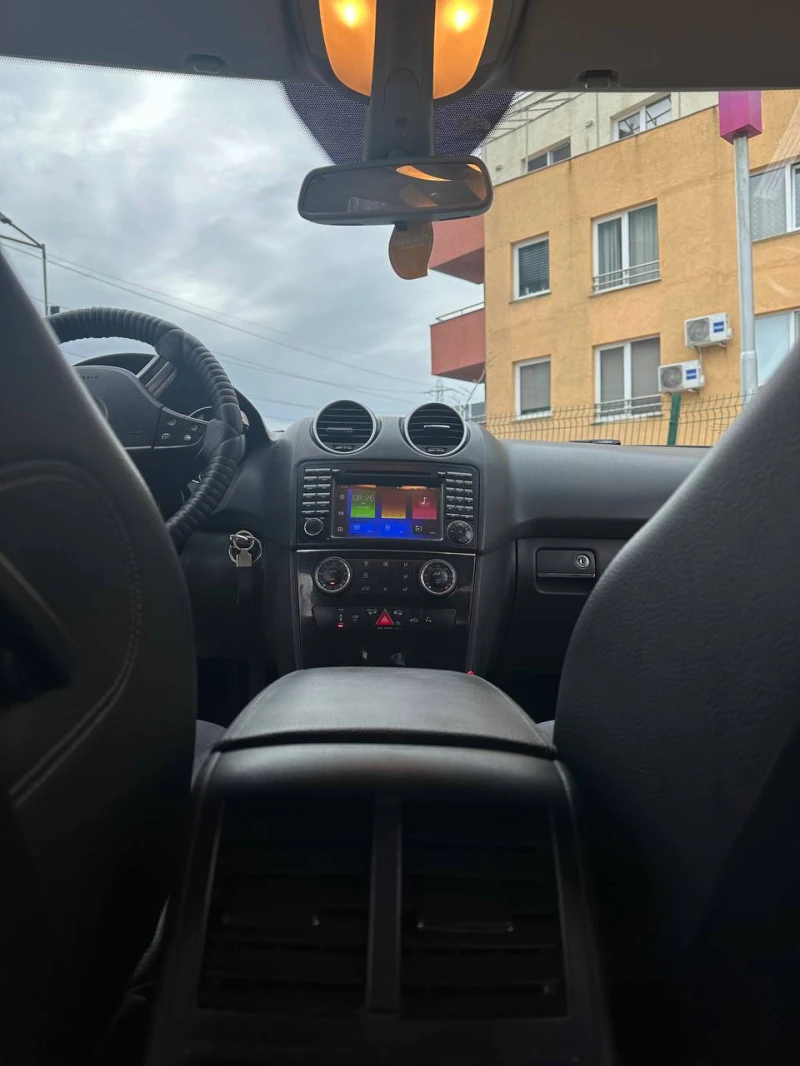 Mercedes-Benz ML 320, снимка 10 - Автомобили и джипове - 48561355