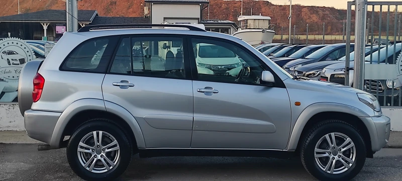 Toyota Rav4 2.0VVTI 16V. УНИКАТ!!! , снимка 4 - Автомобили и джипове - 52529297