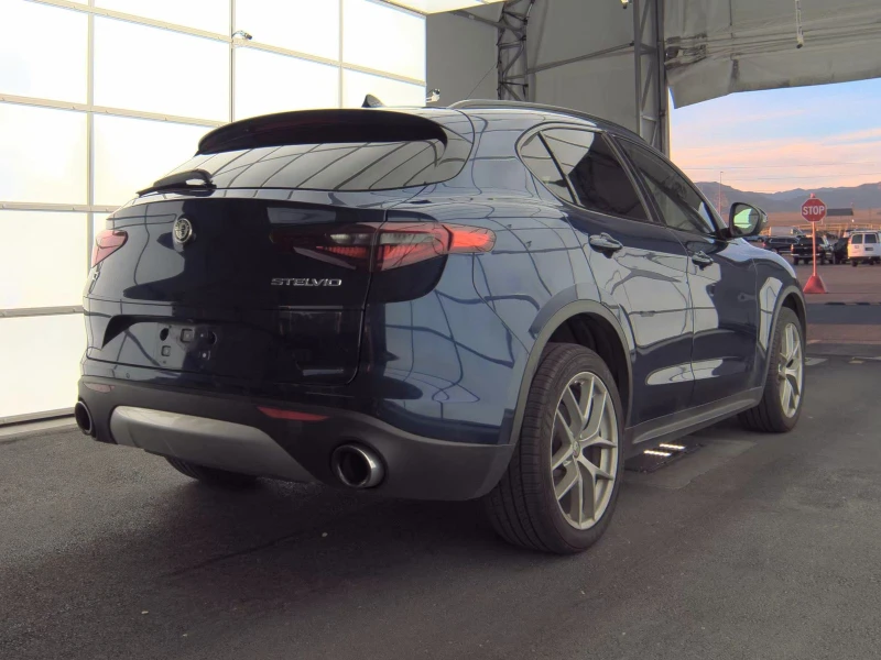 Alfa Romeo Stelvio Ti Sport, снимка 4 - Автомобили и джипове - 52912312