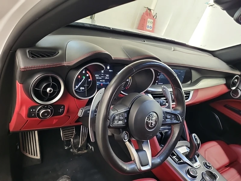 Alfa Romeo Stelvio TI SPORT * * CARFAX * * АВТО КРЕДИТ * * , снимка 9 - Автомобили и джипове - 52843059