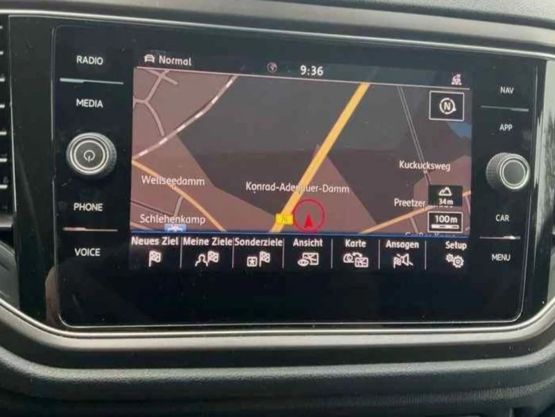 VW T-Roc 2.0 TDI 4MOTION.110 KW.NAVI.LED, снимка 9 - Автомобили и джипове - 52949648